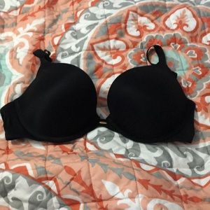 Victoria’s Secret 32DD fabulous push up
